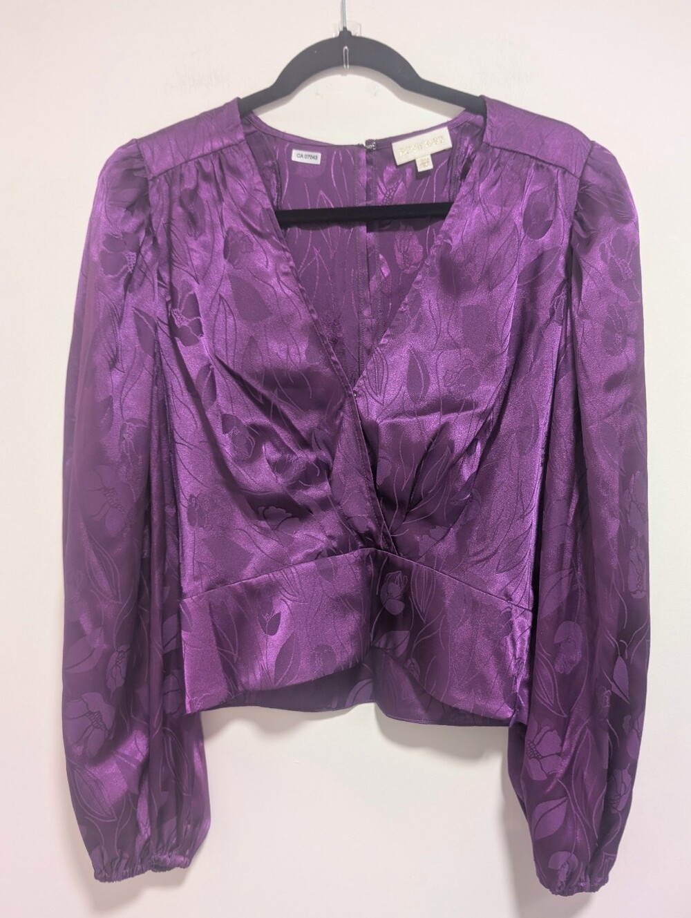 Ronny Kobo | Eugenia Jacquard Satin V-Neck Crop Blouse In Purple